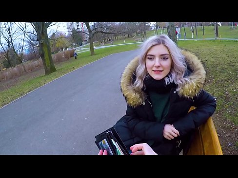 ❤️ Pogoltne tujčevo vročo spermo za denar - fafanje v parku Eva Elfie Anal video pri nas ﹏